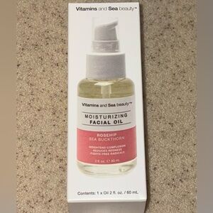 Vitamins and Sea Beauty Moisturizing Facial Oil with Rosehip & Sea Buckthorn